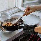 Kitchen Oven Gloves - Dual-Layer Heat Resistant Grilling Gloves, Silicone Oven Mitts with 5 Fingers, Waterproof Non-Slip Pot Holder for Barbecue, Cooking, Baking (Small, Black)