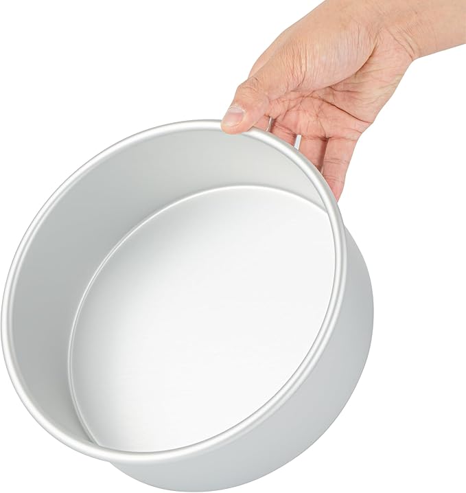 Restaurantware-Met Lux 8 x 3 Inch Straight-Sided Baking Tin, 1 Round Cake Pan - Oven-Ready, Freezable, Anodized Aluminum Round Baking Pan, Greaseproof, For Layer Birthday Cake