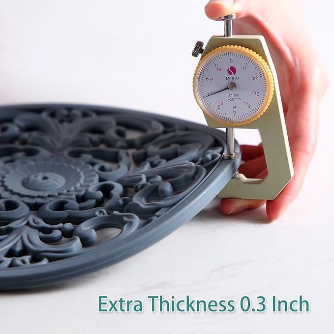 Extra Thick Silicone Trivet Mat for Hot Dishes, Hot Pots and Pans, Pot Holder, Hot Pad to Portect Your Table and Countertop, Kitchen Decor and Accessories,Chocolate Brown,Set of 3
