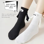 2 Pairs Magnetic Holding Hands Socks Funny Couple Gifts, Best Friend, Engagement, Anniversary, Teens Gag Cute Weird Stuff