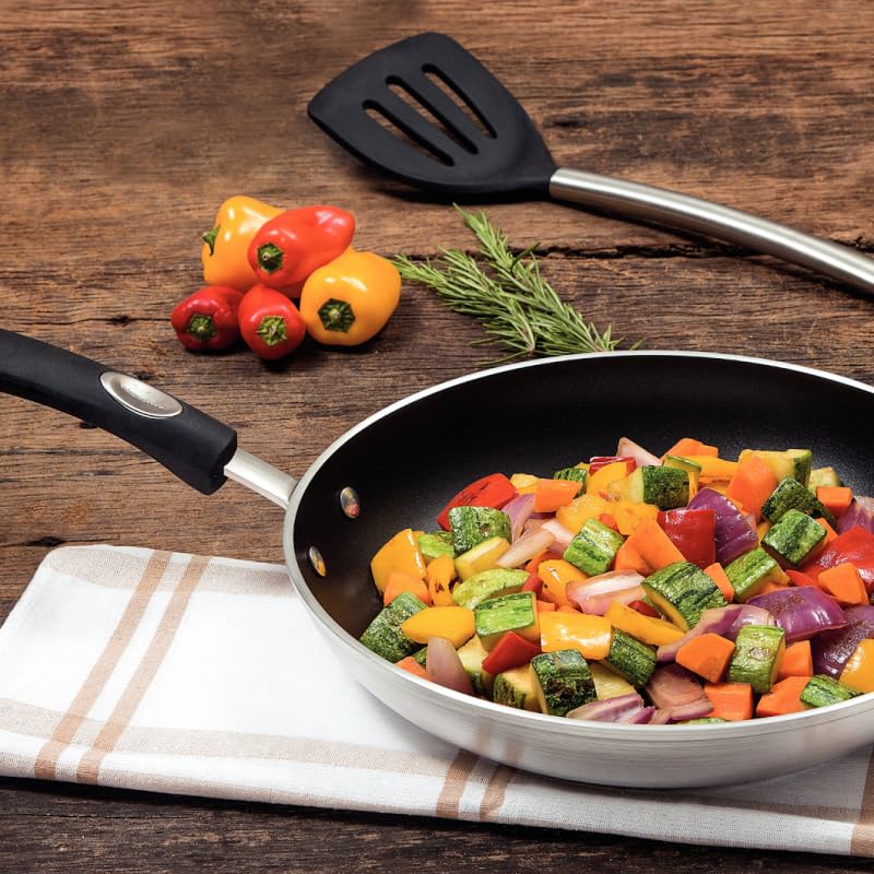 Non-Stick Frying Pan with Silicone Handle for Induction, Electric, Gas and Ceramic Glass Hobs, ‎Cookware, Kitchen, 20 cm, 1.0 Litre, 20888020, Dark Grey - view 3